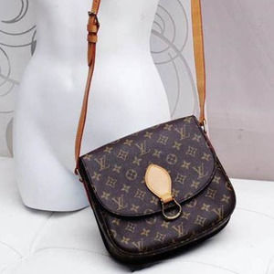 💎✨CHARMING✨💎 AUTHENTIC Louis Vuitton crossbody bag